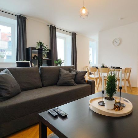 110Qm, 4 Bedrooms, Near Schoenbrunn - Axara Housing Osw 33 Wenen Buitenkant foto