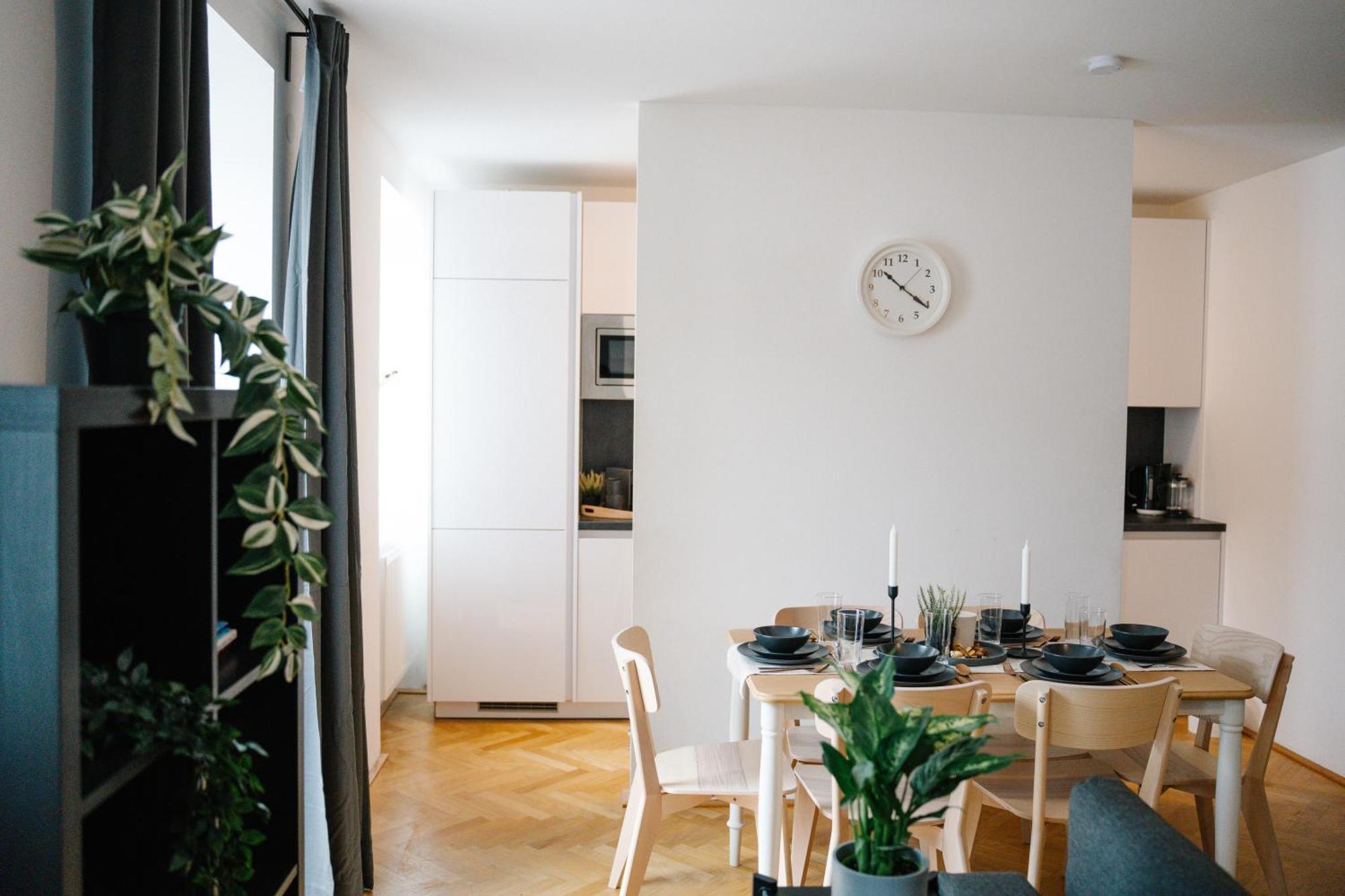 110Qm, 4 Bedrooms, Near Schoenbrunn - Axara Housing Osw 33 Wenen Buitenkant foto