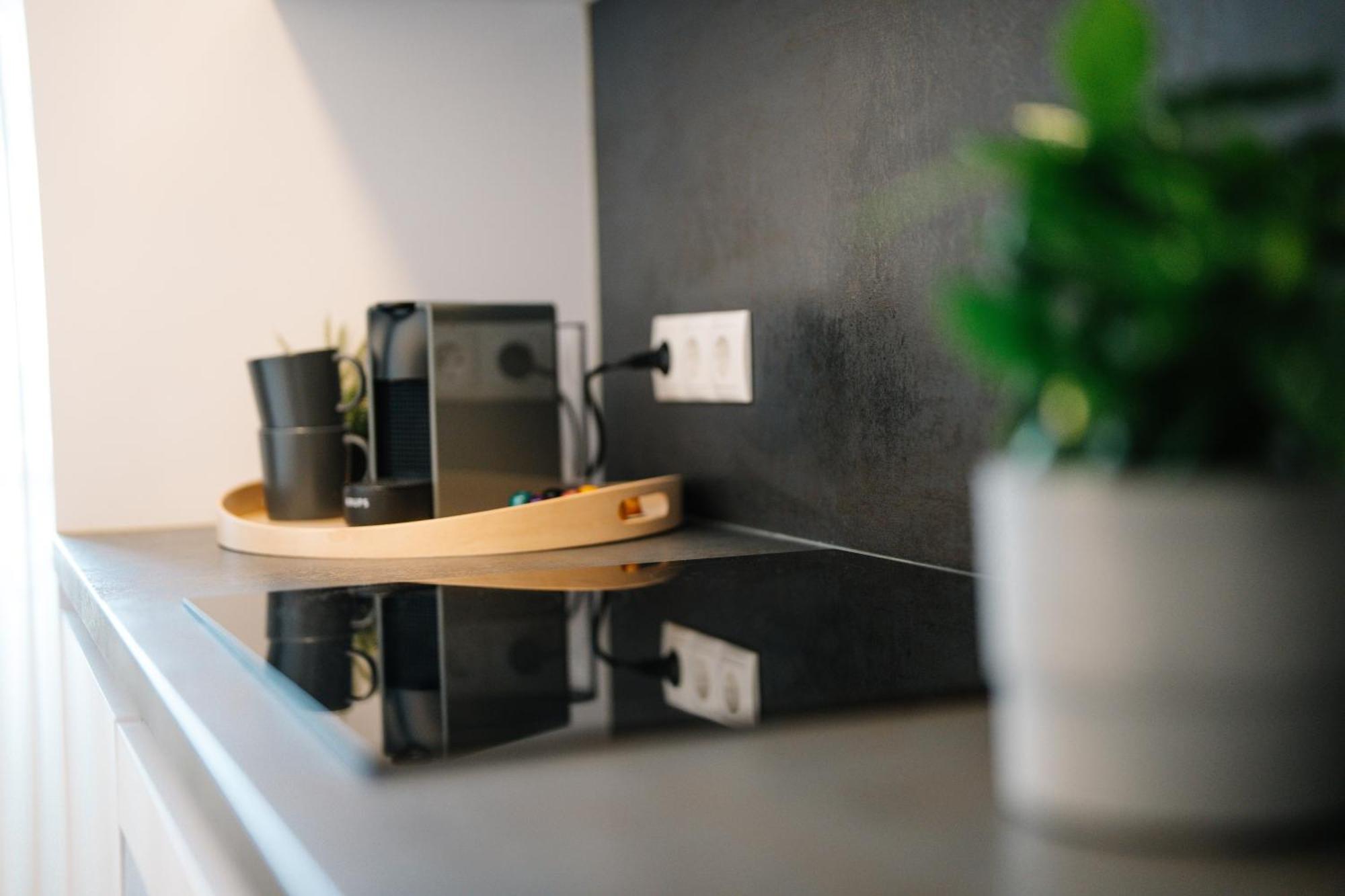 110Qm, 4 Bedrooms, Near Schoenbrunn - Axara Housing Osw 33 Wenen Buitenkant foto